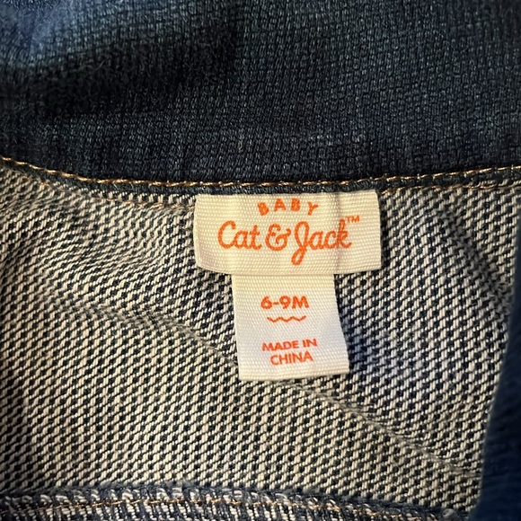 Cat and Jack Denim Jacket Size 6-9 months in EUC - Picture 2 of 4